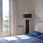 Parisian Flat Close Eiffel Tower