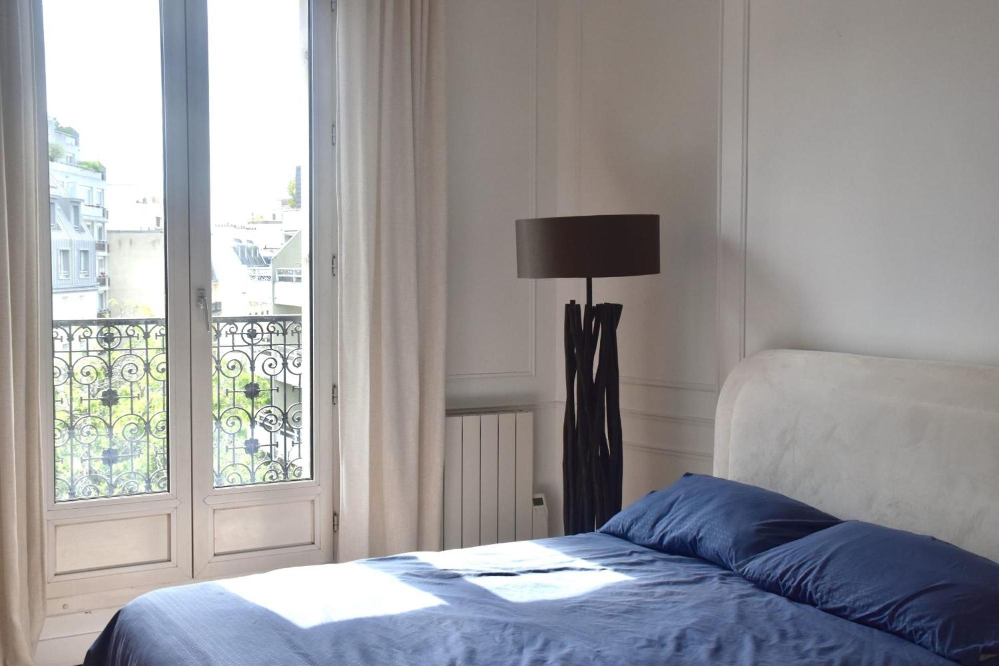 Parisian Flat Close Eiffel Tower *