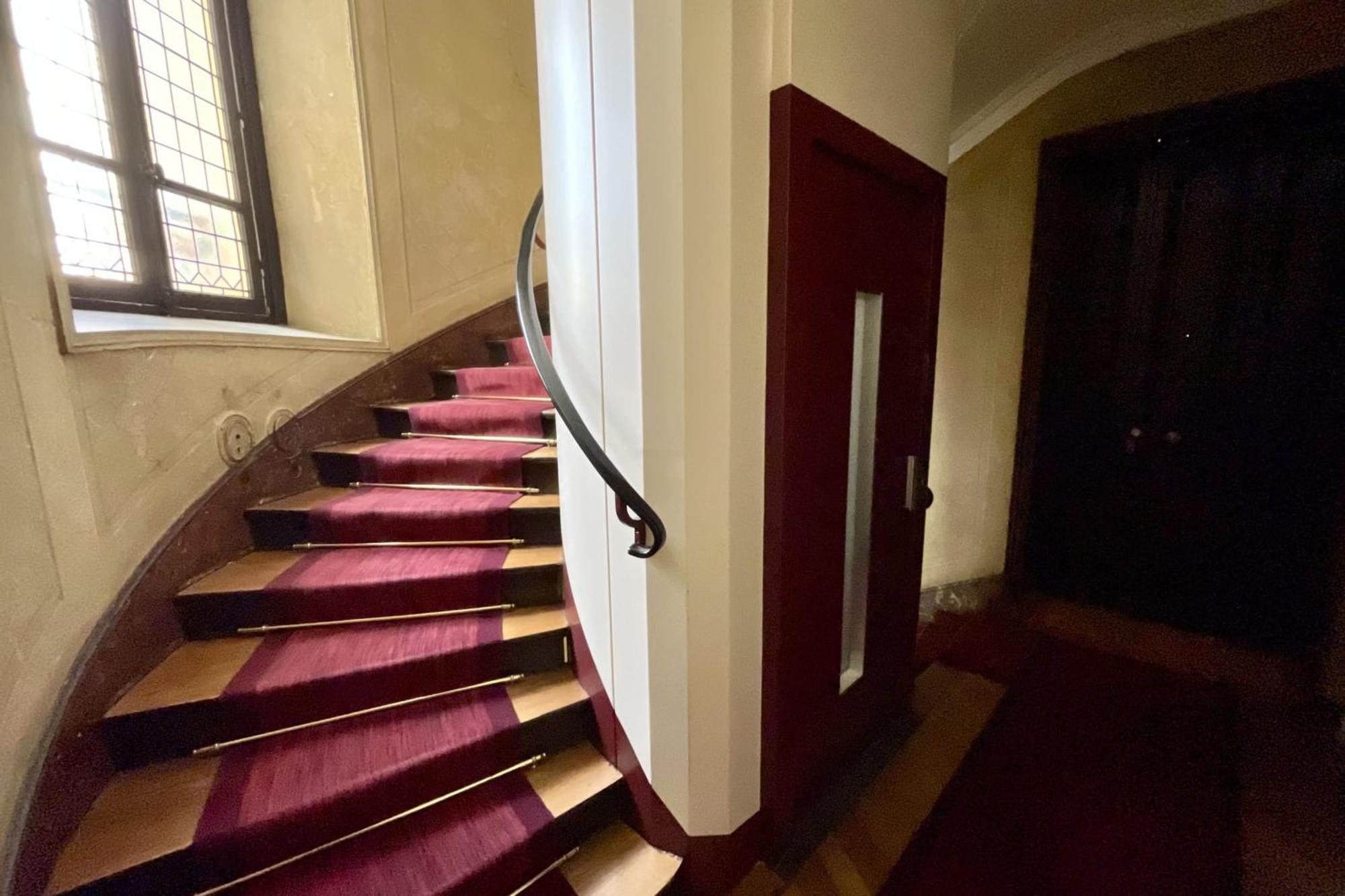 Parisian Flat Close Eiffel Tower *